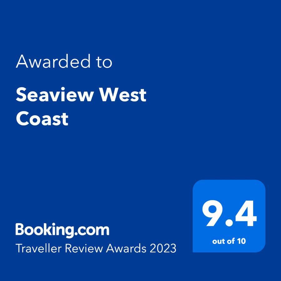 Seaview West Coast - Exceptional - 2 Bedrooms Sleeps 5 -Stunning Sea Views - 500 Metres To Beach 본머스 외부 사진
